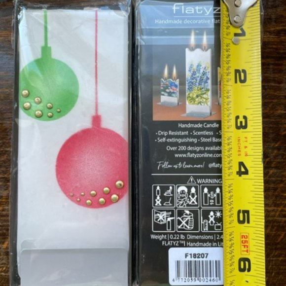Flatyz - UNOPENED Christmas Handmade Twin Wicks Candle with Steel Stand - NWT - Picture 6 of 7